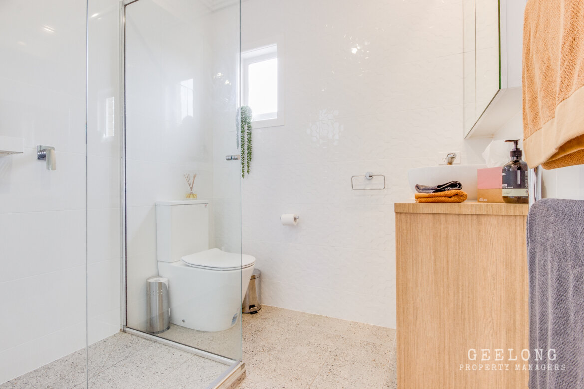 b2b10106 9845 4688 b112 279633b5a239 - Property