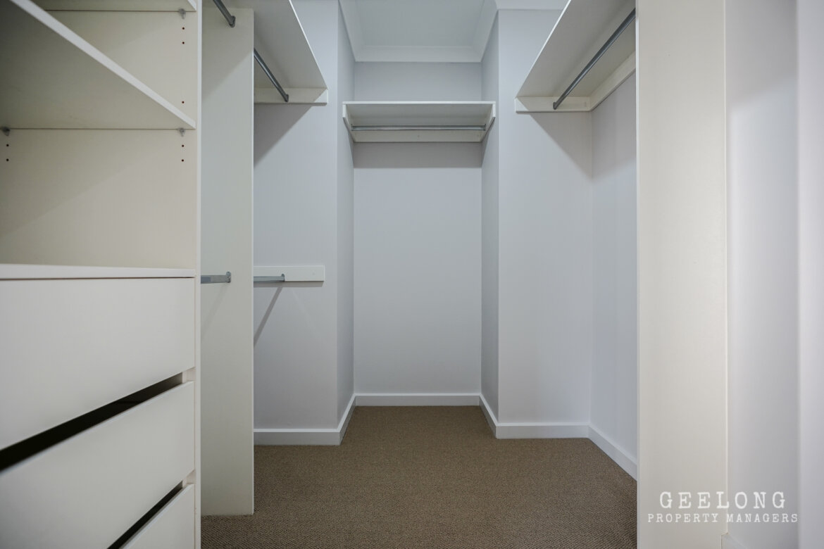 b30f013a 9d47 4cfc 8d30 21952e22f8c2 - Property