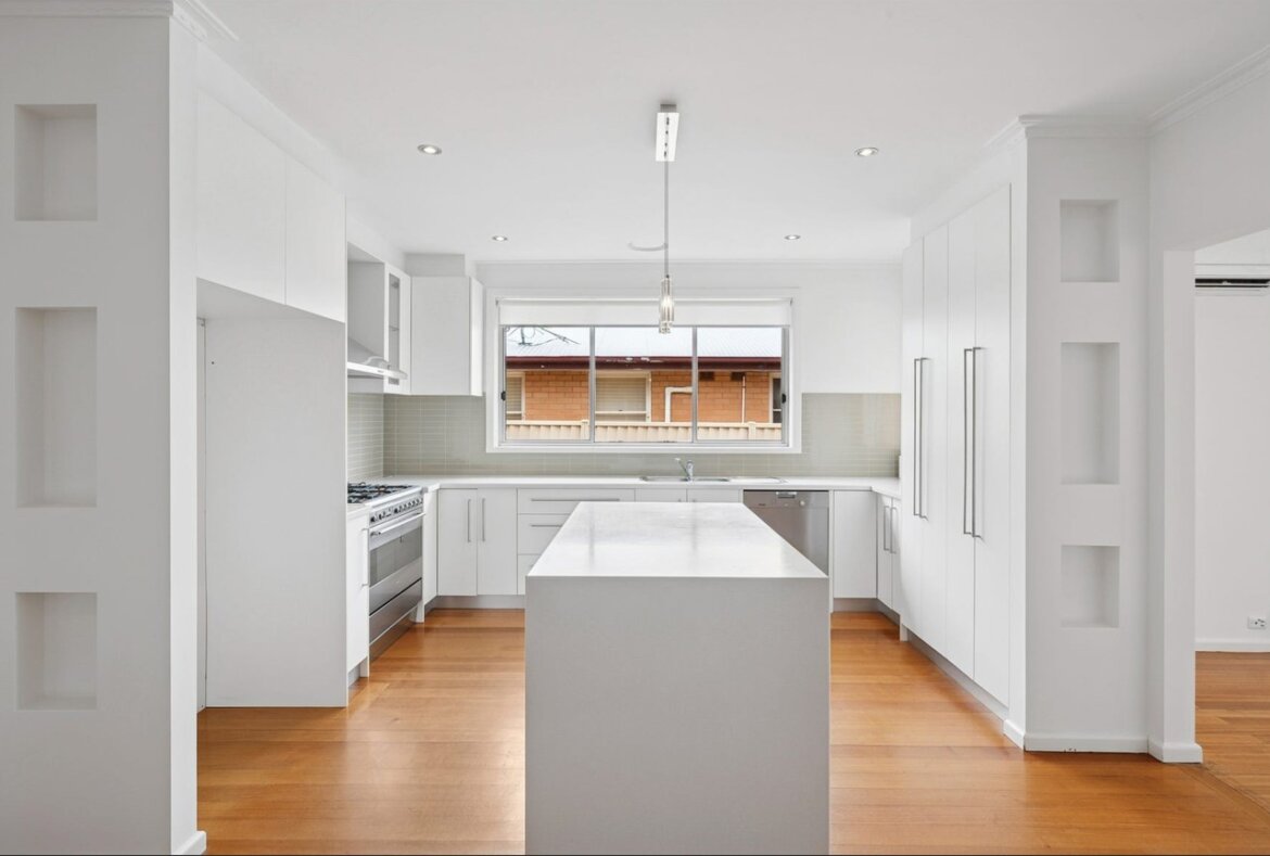 b3d10056 f04f 4166 8b9a b8237a47024c - Property