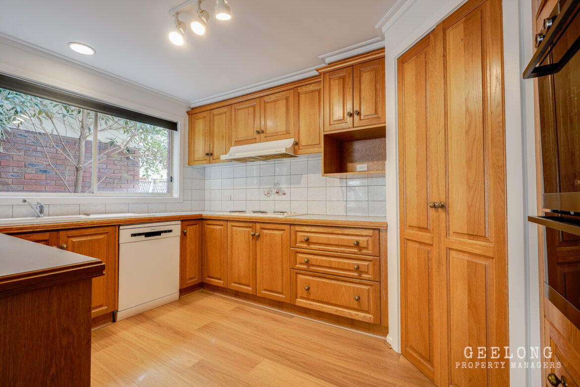 b3e100ab 18e0 4866 827c a24c0e1adde7 - Property