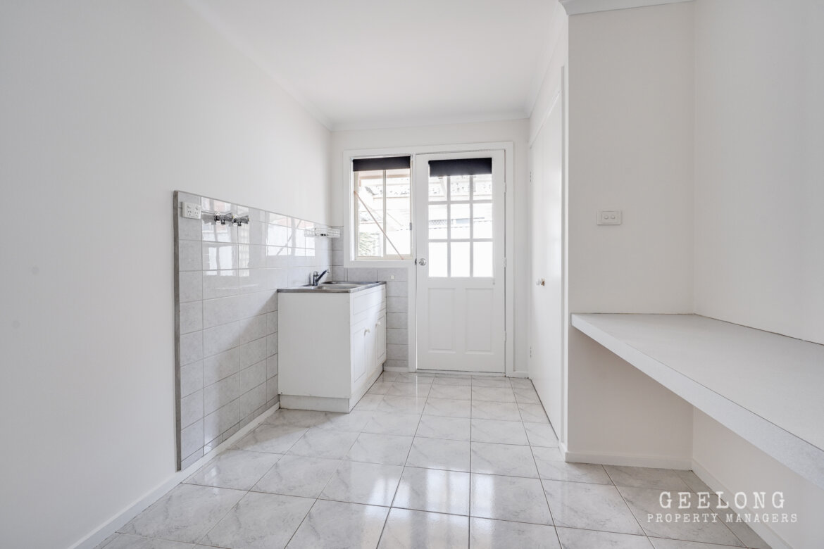 b3e100ab 2206 4b21 b646 b0c40728b208 - Property