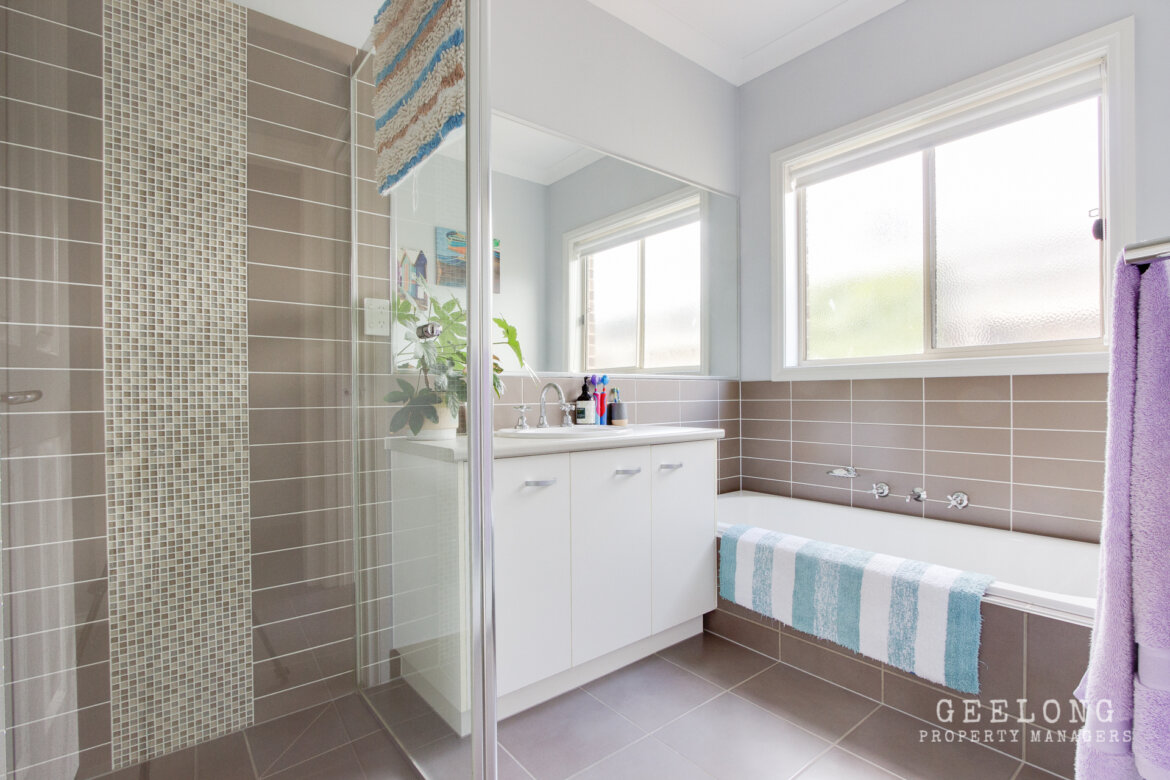 Property b3e90082 4733 4fff 9a93 e5a9a130f781 - Property