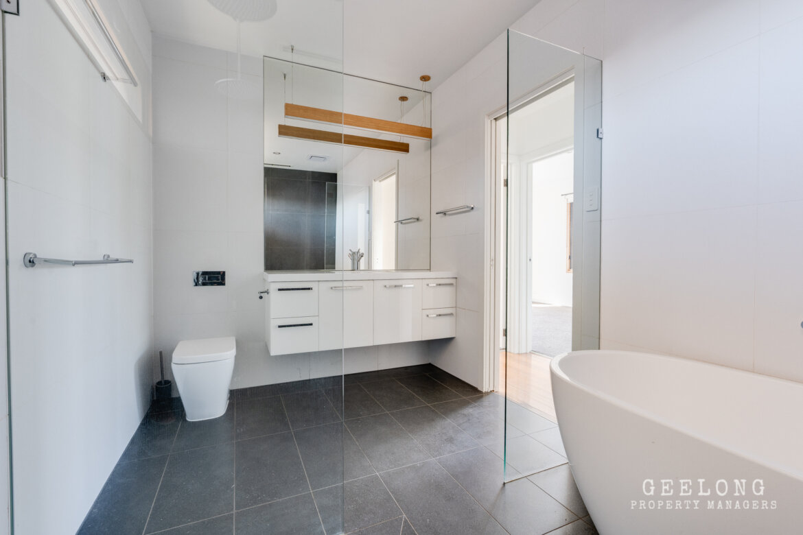 Property b3f600db 96f4 40dd 8f00 7a74aaabb4f3 - Property