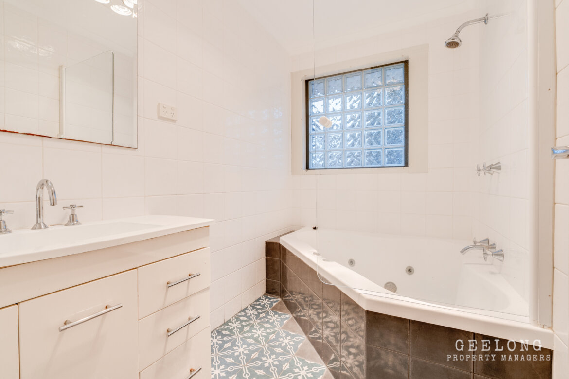 Property b40c02c2 fbc6 4f23 92c2 96efeb689756 - Property