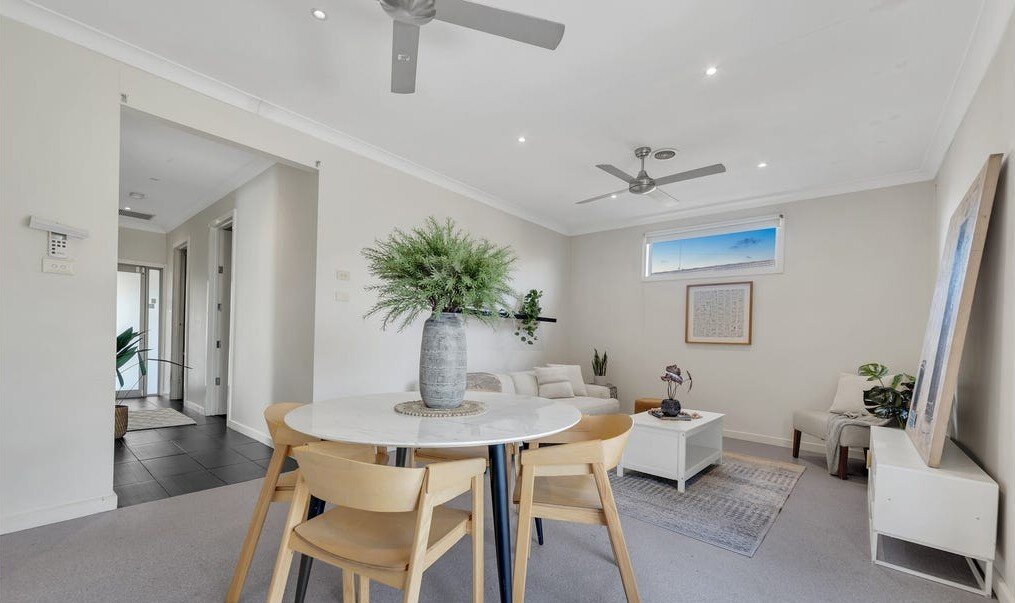 b40f00b4 8a39 402d a90e b18a72ceff67 - Property