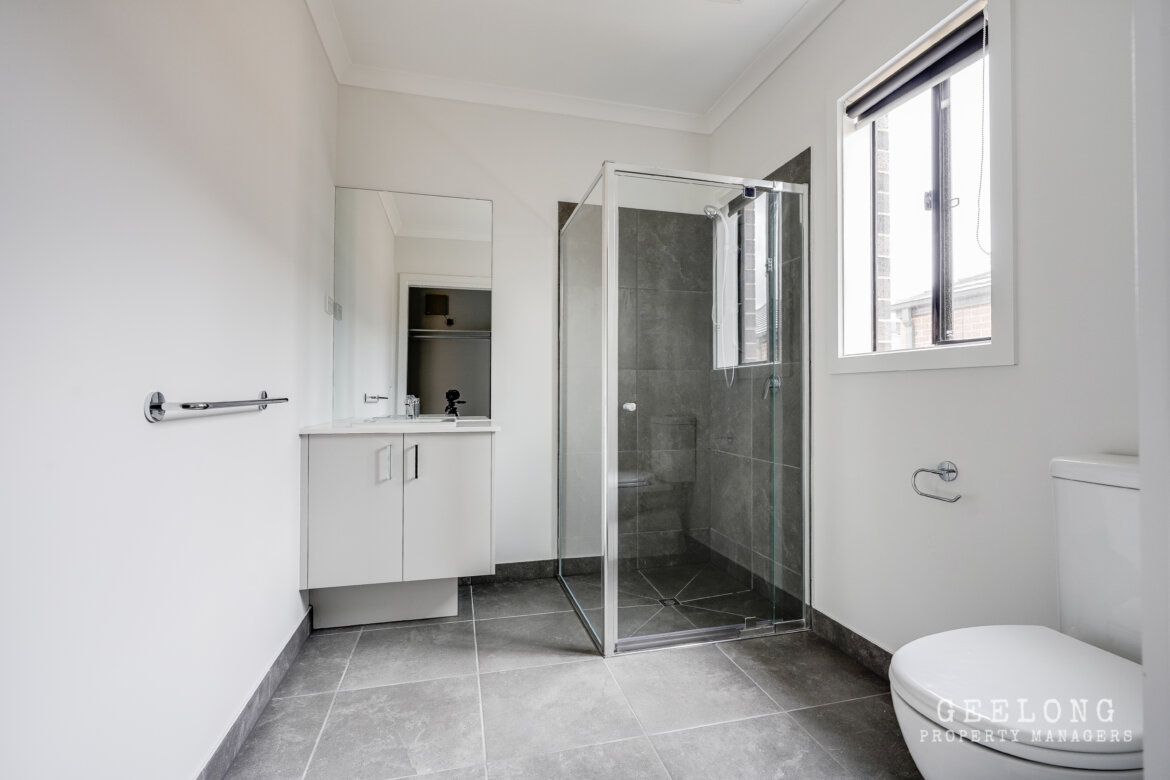 Property b41100d7 eb78 4615 826d f6f9e68f039e - Property