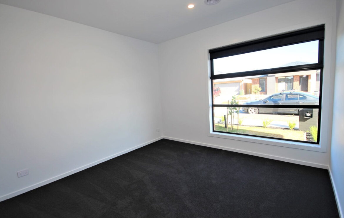 b426002c e1f3 4fa1 9dd8 59ae457ee35b - Property