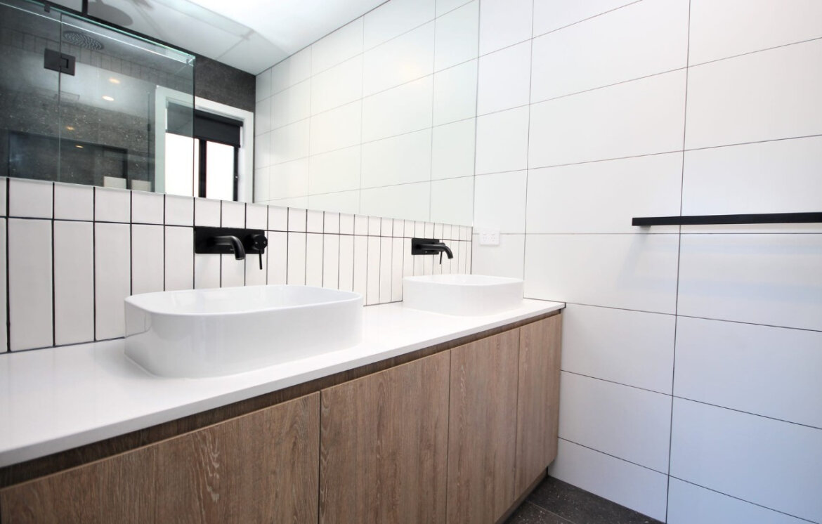 b426002c e4d6 4226 8d30 ce9aabe7c9a8 - Property