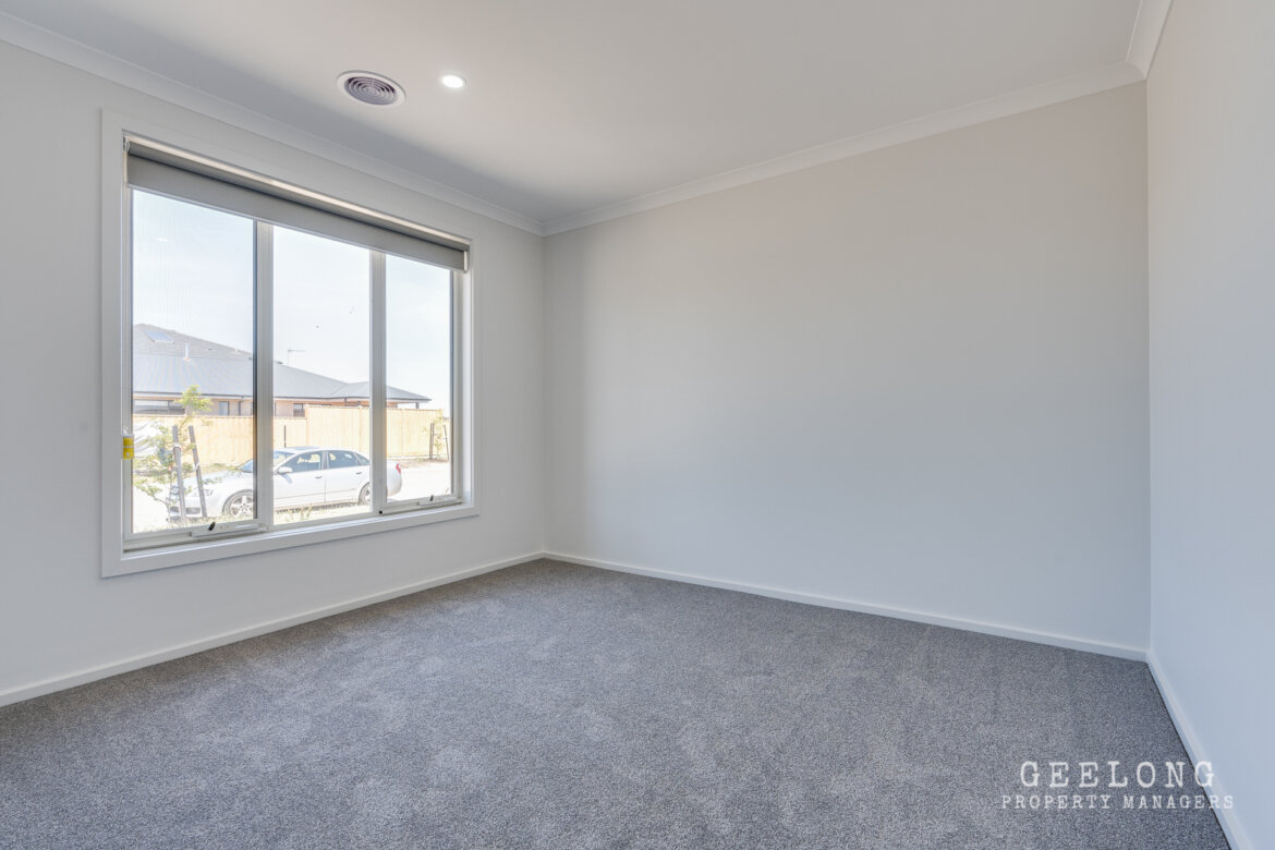 b44000f2 e62a 437f a767 c8ffb89ed4f1 - Property