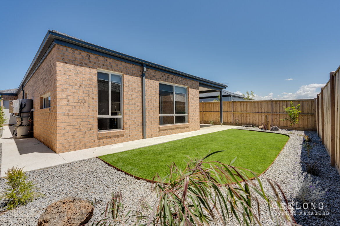 b44000f2 ef06 42a3 a0b5 0e6483a930d3 - Property