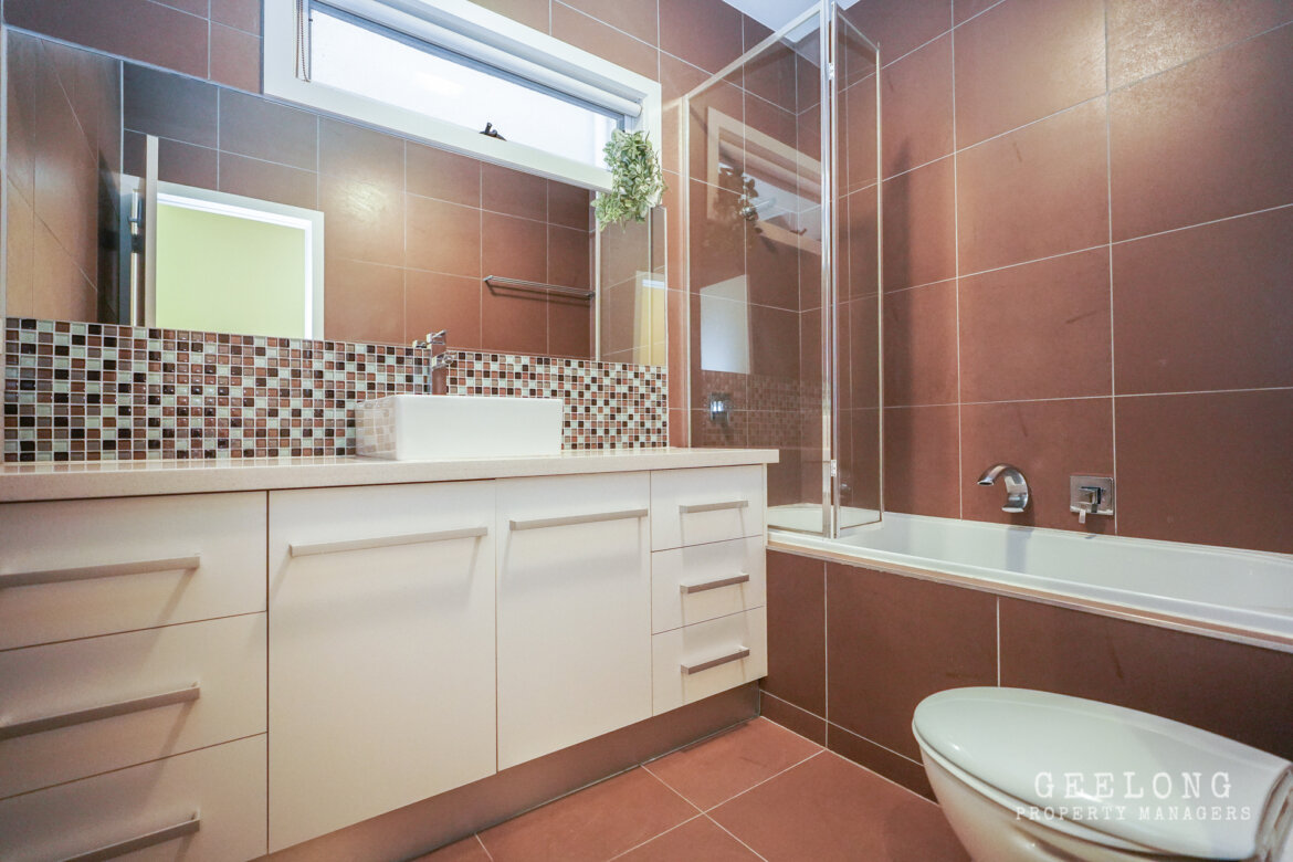 b44400ea 9f70 4c72 8cd9 58ab9528f97d - Property