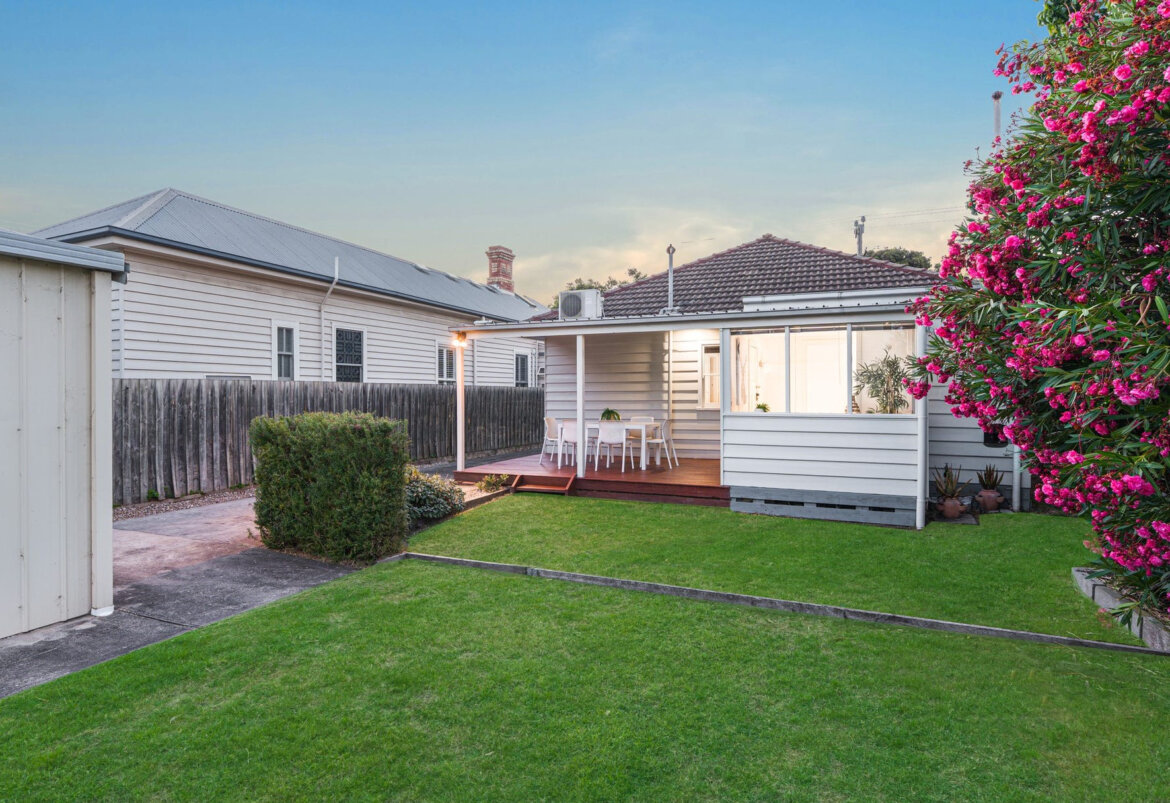 b45200d2 c336 441a 9864 94c00ccb7788 - Property