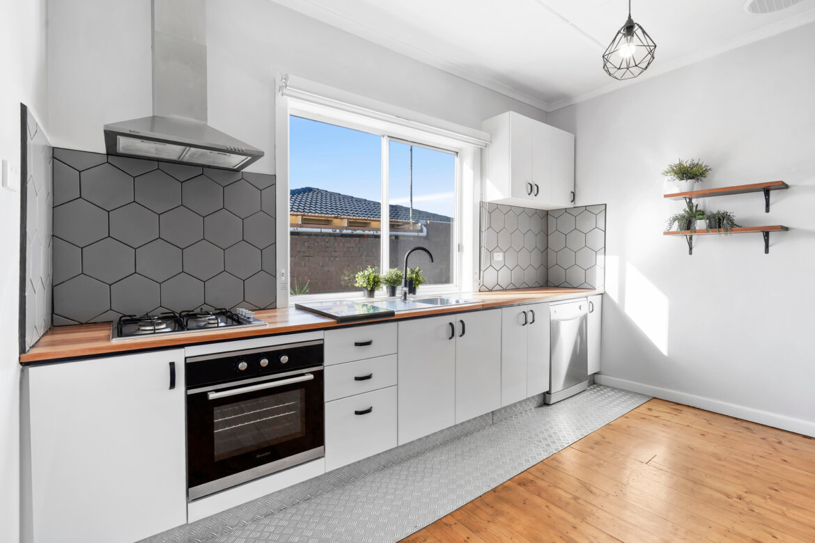 b45500e4 8633 48c4 8c9c f13505582482 - Property