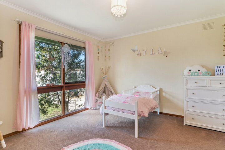 b4560101 8321 48cf aaa0 5b685bdb16bf - Property