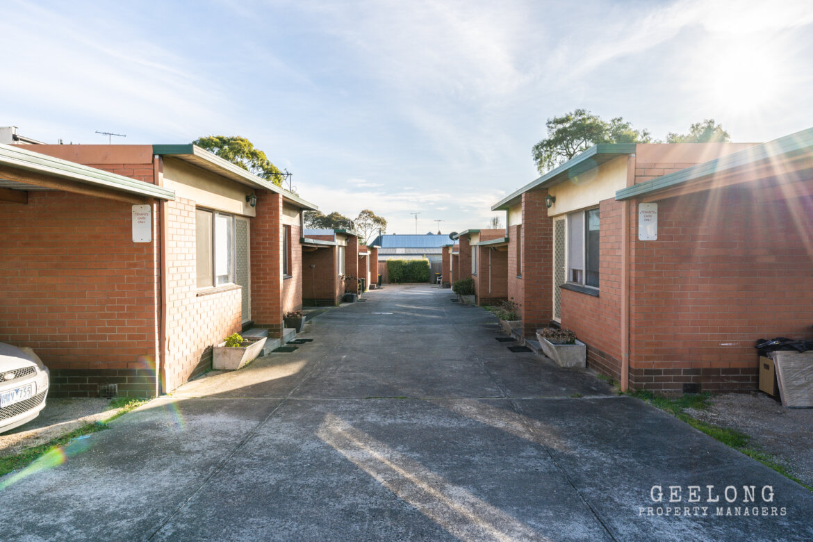 b458006e 2212 424b 8af6 413884b38625 - Property