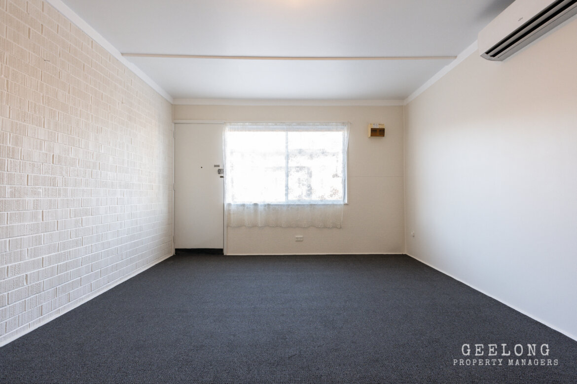 b458006e 26cf 41b2 a7cf ba9bdc853dde - Property