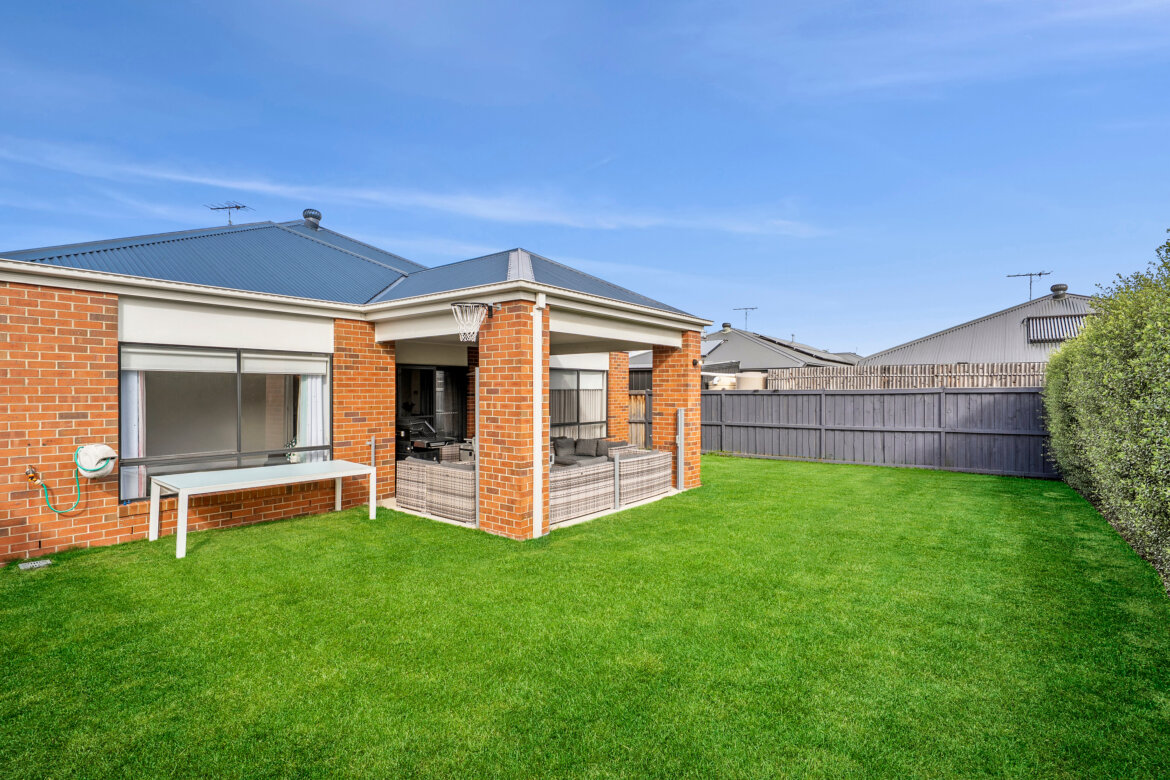 b46c00e5 02af 4db0 81b8 5b86687f484d - Property