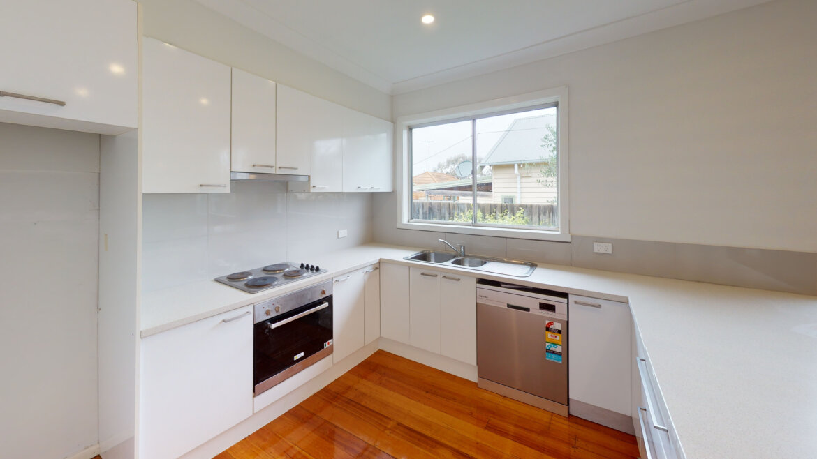 b47200af f94b 48c3 ae04 a2babacf46fb - Property