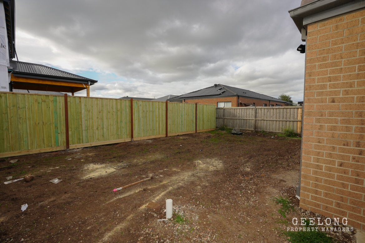 b47400e5 fa48 4061 802b c969eb584c3e - Property