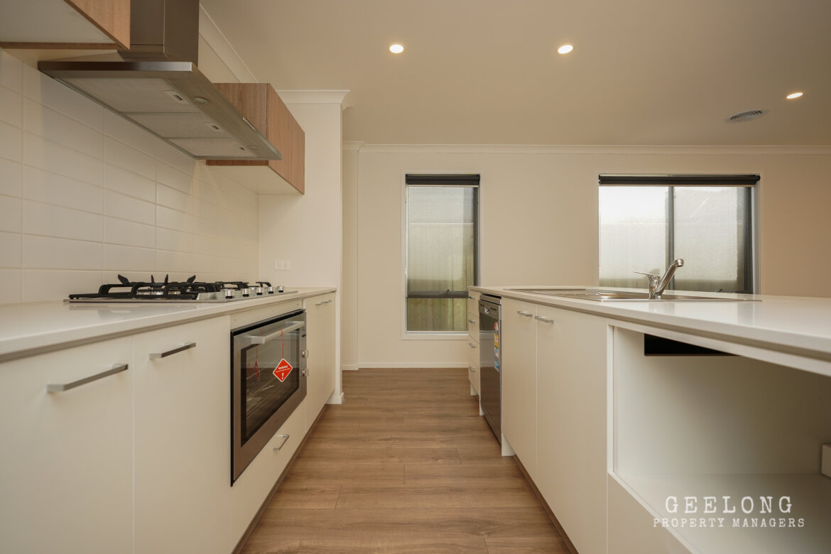 b47400e6 940e 4f51 be26 fc93fd0503bf - Property