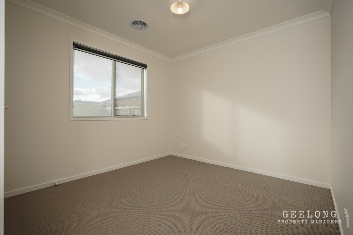 b47400e7 15c7 4194 a4a9 03f3f537807e - Property