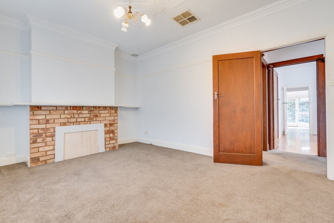 b4910082 e9ca 4b36 9cf2 f6dd1680665f - Property