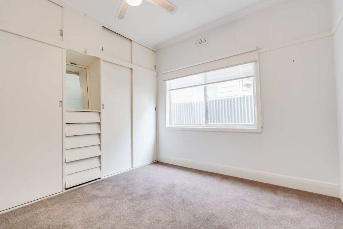 b4910083 0864 402d a967 6730f91cdc78 - Property