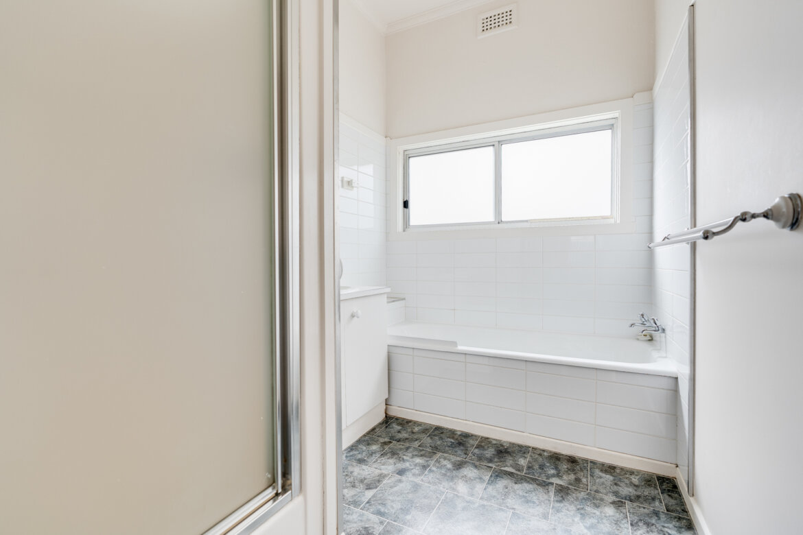 b4910083 0a8a 4271 ae27 9d1779634bb7 - Property