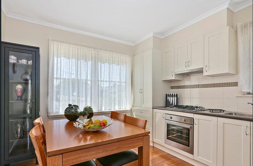 b4b200e8 595f 45d3 9dd3 12a030050cbc - Property