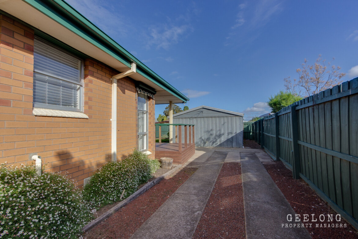 b4c00151 5298 42bf 9bb3 2c96797874ec - Property
