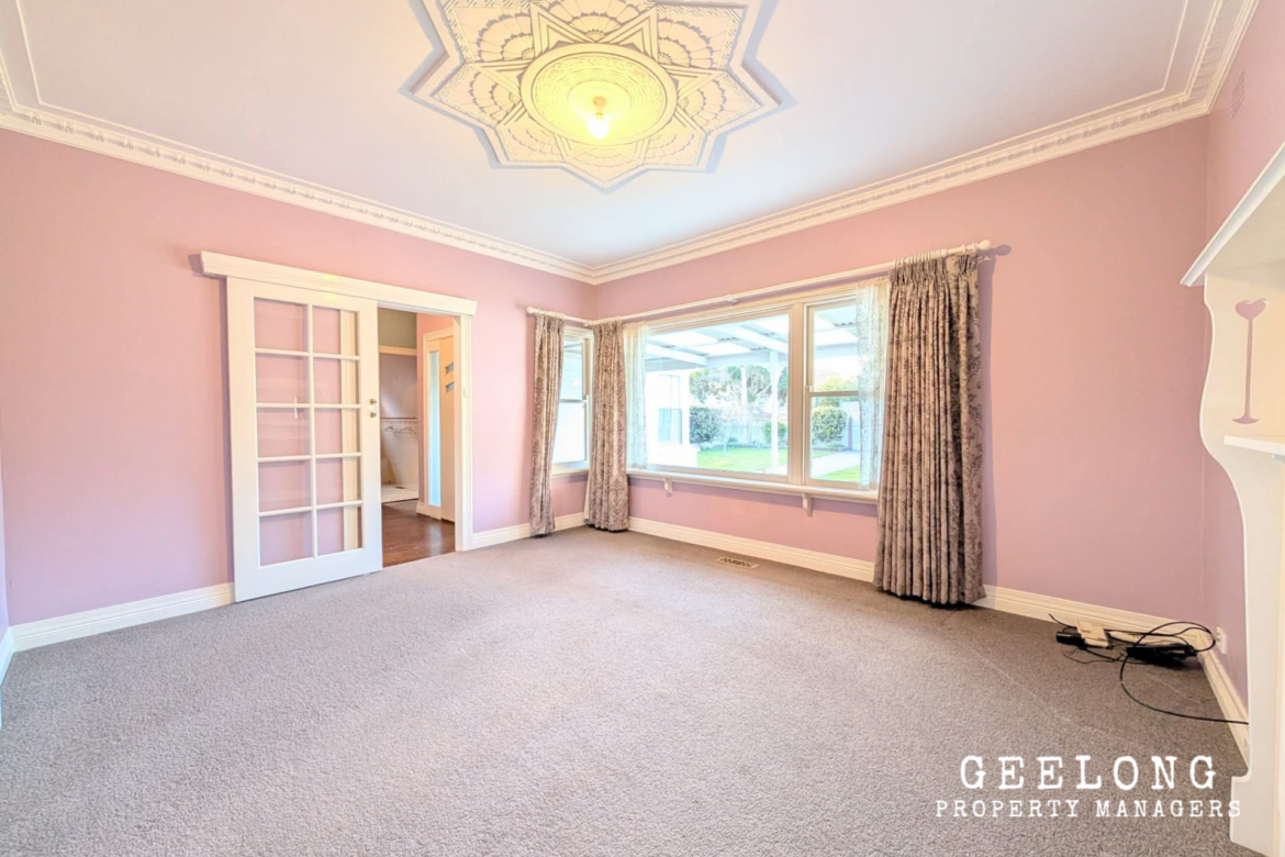 b4c600df 0a71 45e4 9f81 3e0445306a62 - Property