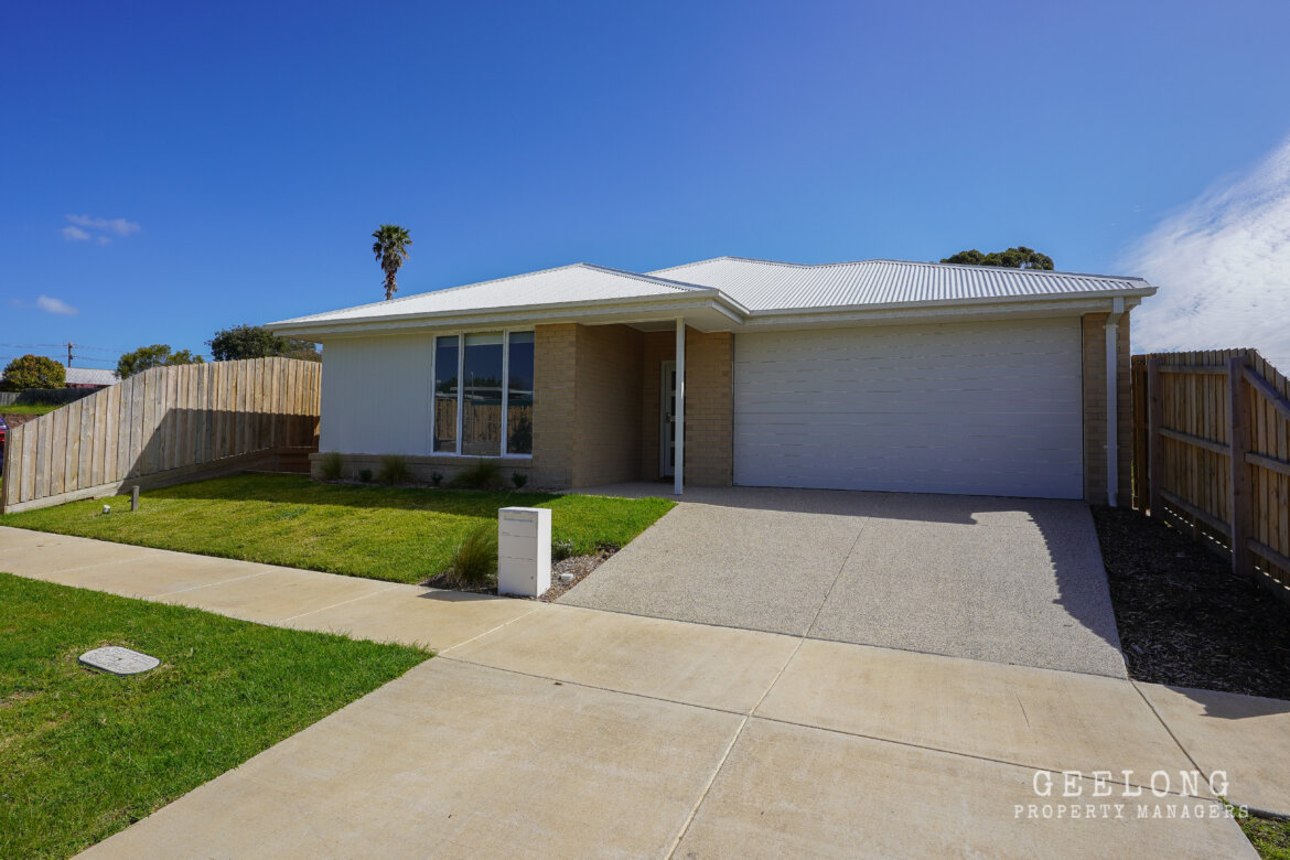 b4cc0182 bc19 4ec6 9548 0fe4218f4392 - Property
