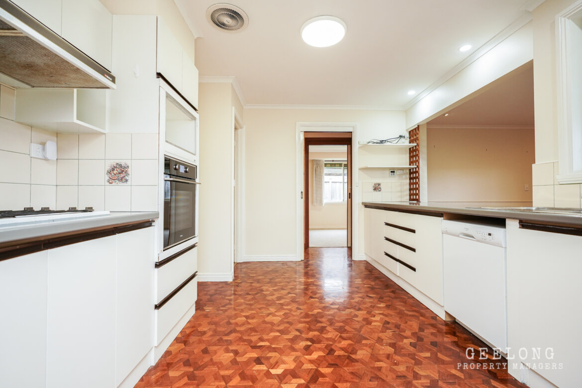 b4dd00ae c6ea 43c1 b50a c28fcaabbeff - Property