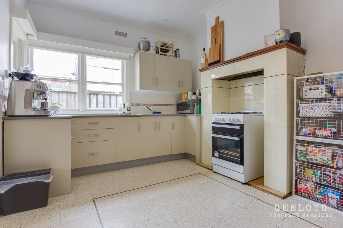 b4e80053 a75c 4581 8802 e0d756b5b0fd - Property